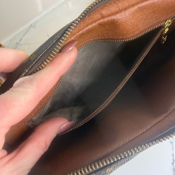 Louis Vuitton Clutch Marly Dragonne GM (authenticated and vintage) - Picture 10 of 12